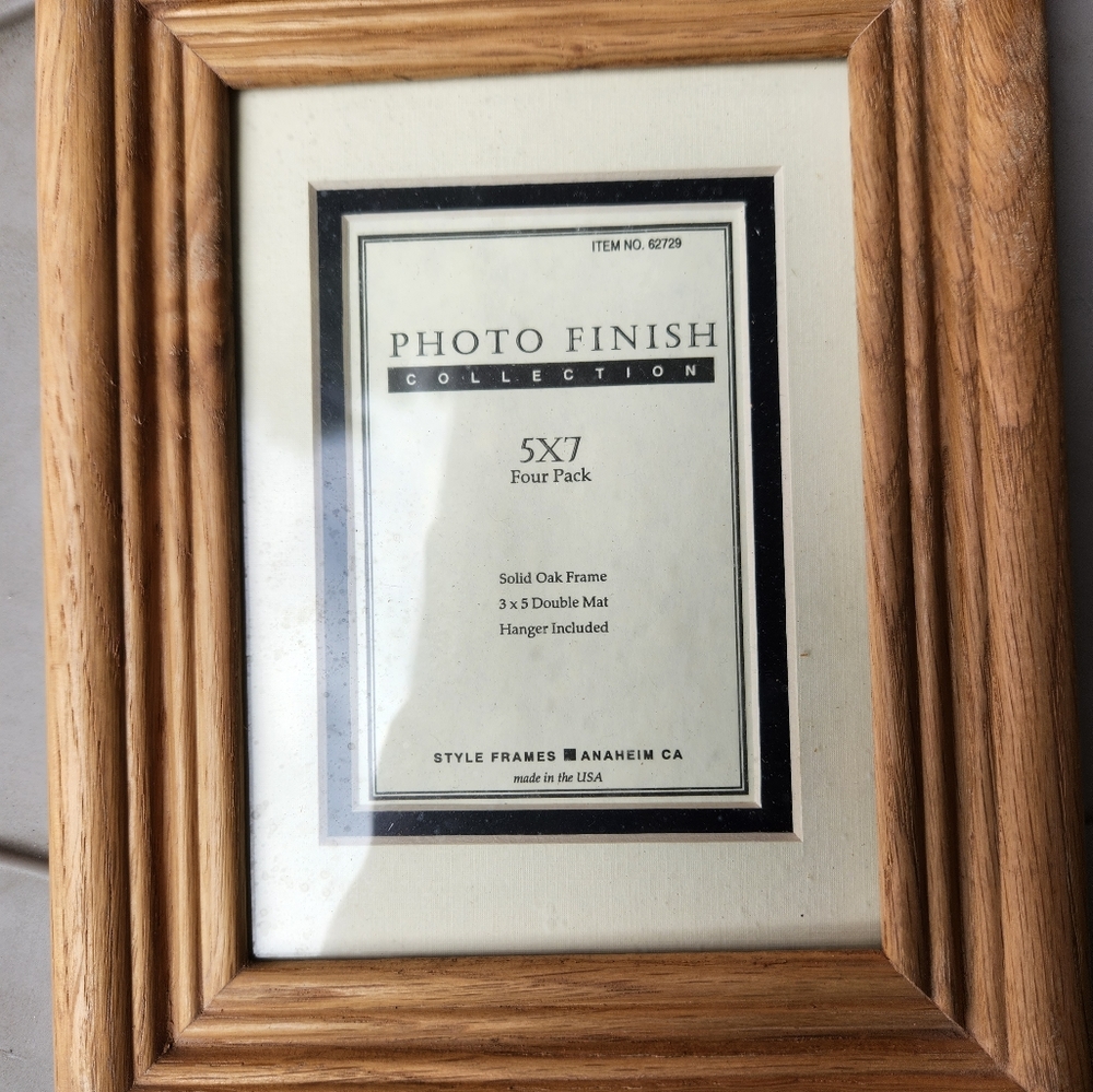 Picture frames - Picture 3 of 3